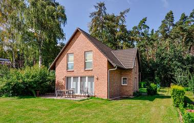 Ferienhaus für 8 Personen, mit Terrasse und Garten sowie Sauna in Krakow am See