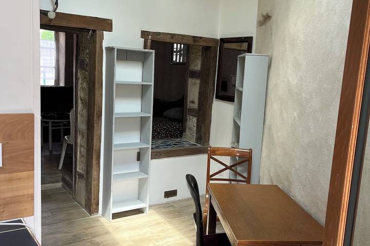 Location de vacances pour 4 personnes, avec terrasse et jardin dans Souligné-sous-Ballon