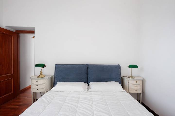 Entire apartment, Apartment 'Sempresole Al Duomo' with Sea View, Wi-Fi and Air Conditioning in Salerno, Tyrrhenian Coast Campania