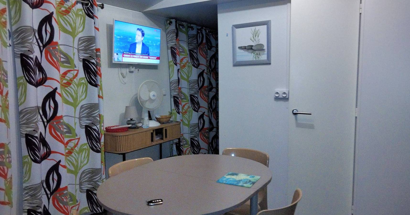 Mobil-home in Sainte-Gemme, Région de Saintes