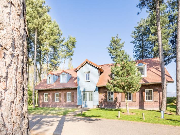 Villa für 24 Personen, mit Pool und Sauna sowie Garten - 1