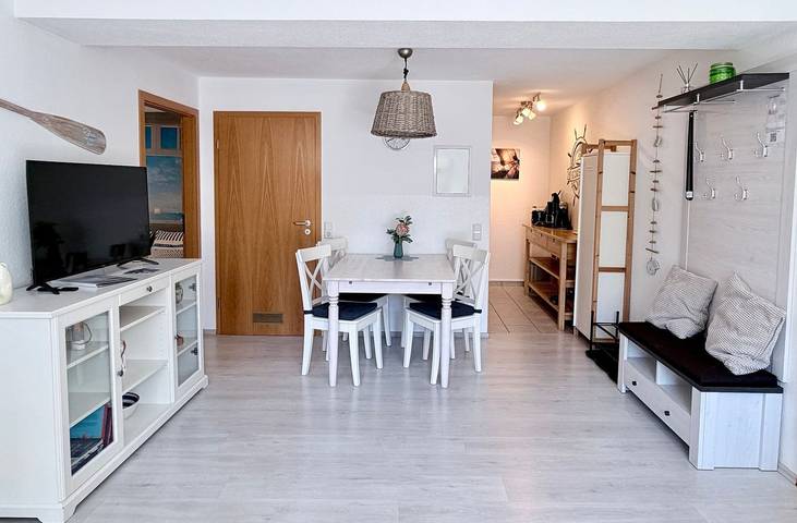 Ganze Wohnung, Bodensee genießen: Ferienresidenz  Seegarten Andrea mit privatem Zugang zum See in Bodman-Ludwigshafen, Obersee (Bodensee)