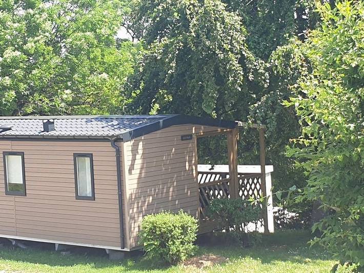 Camping pour 4 personnes, avec bassin pour enfant dans le Jura - 3