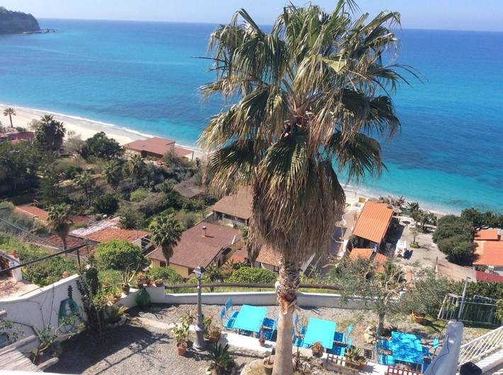 Chambre d’hôte pour 3 personnes, avec vue et jardin, animaux acceptés à Tropea - 2