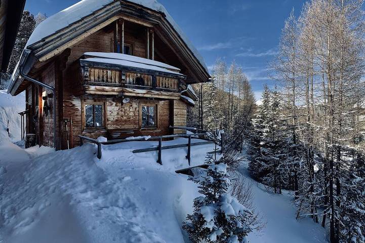 Chalet für 7 Personen, mit Balkon und Pool sowie Sauna - 1