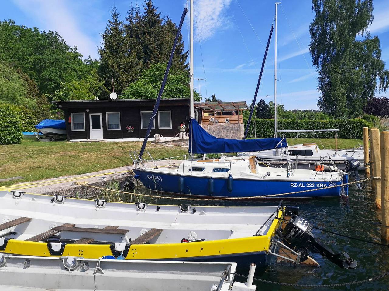 Güstrower Chaussee - Güstrower Chaussee 100.1 in Krakow am See, Mecklenburg Lakes