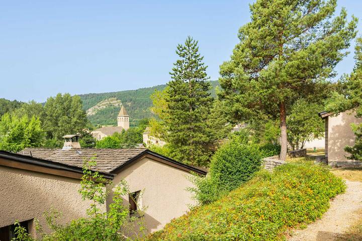 Gîte pour 4 personnes, avec piscine et terrasse à Chanac - 3