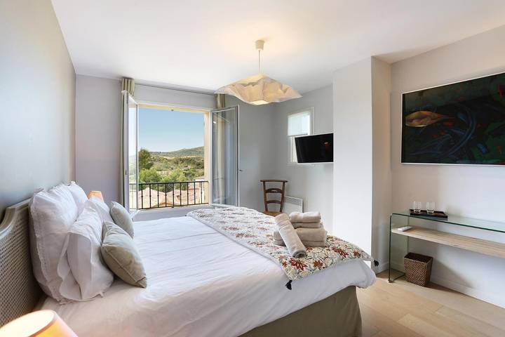 Location de vacances pour 2 personnes, avec Jardin dans Golf de Pont Royal