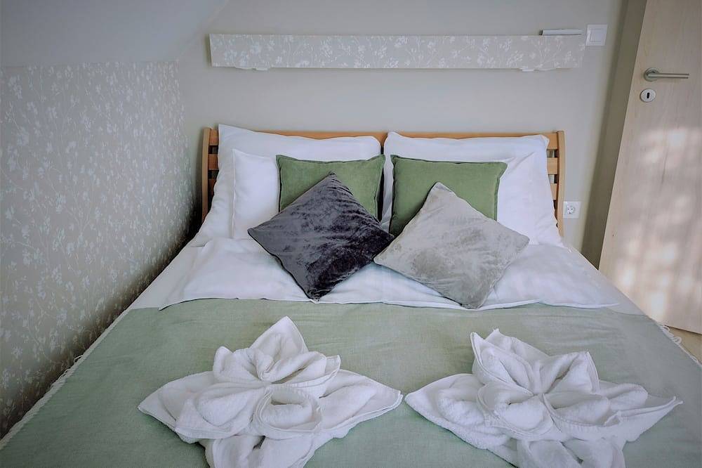 Family vacation apartment with children's room and billiard room, the in Balatonfüred, Balatonfüredi járás