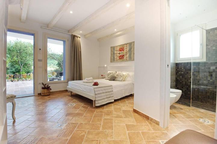 Chambre d’hôte pour 3 personnes, avec Terrasse ainsi que Jardin et Vue