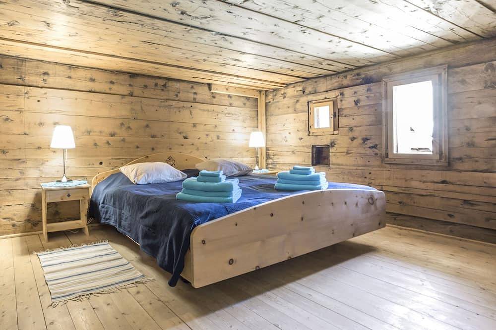 Chesa Paulina: Grosszügiges Engadinerhaus vom 1550 in Zuoz, Sankt Moritz