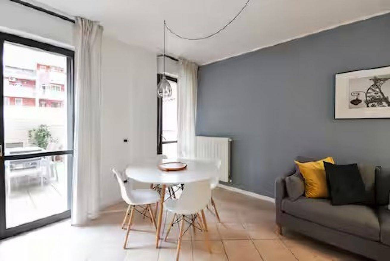 Ganze Wohnung, Ferienwohnung für 2 Personen mit Balkon/Terrasse in Mailand, Mailand Provinz