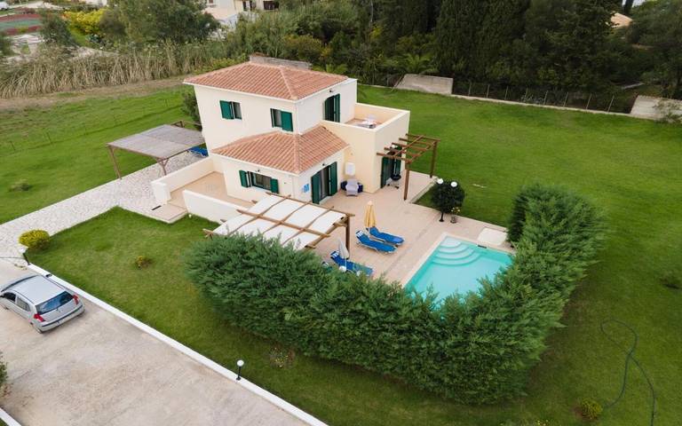 Vacation rental for 4 people, with Balcony and Yard in Kefalonia