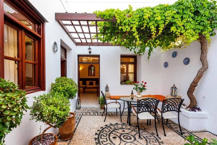 Ferienhaus für 7 Personen, mit Terrasse und Garten