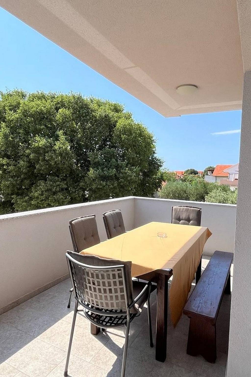Ganze Wohnung, 3-Zimmer-Ferienwohnung mit Terrasse Biograd na Moru, Biograd A-24723-a in Biograd na Moru, Zadar