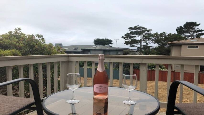 Vacation rental for 8 people, with yard and pool in Cambria