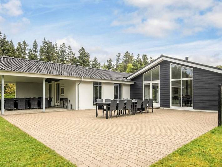 Ferienhaus für 10 Personen, mit Whirlpool und Terrasse sowie Sauna in Filsø See