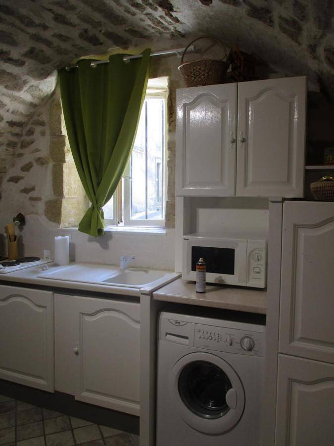 Appartement entier, One-Bedroom Apartment in Aubais, Côte méditerranéenne (France)