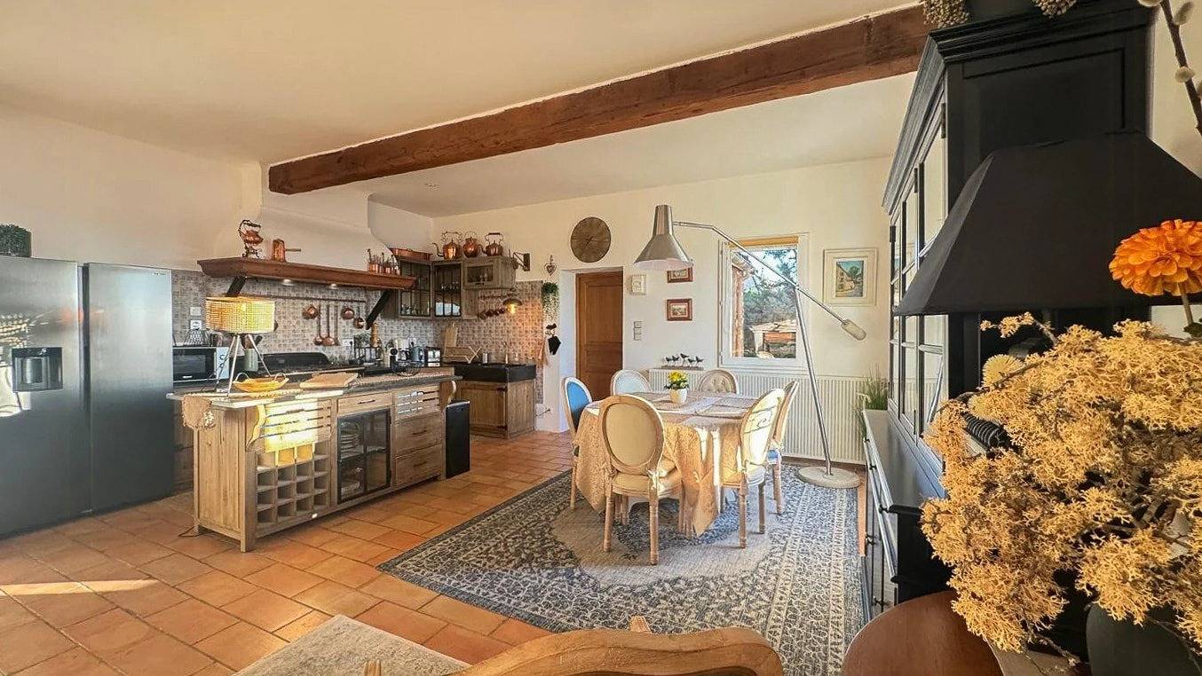 Villa mit Panoramablick auf den See in Aiguines in Aiguines, Regionaler Naturpark Verdon