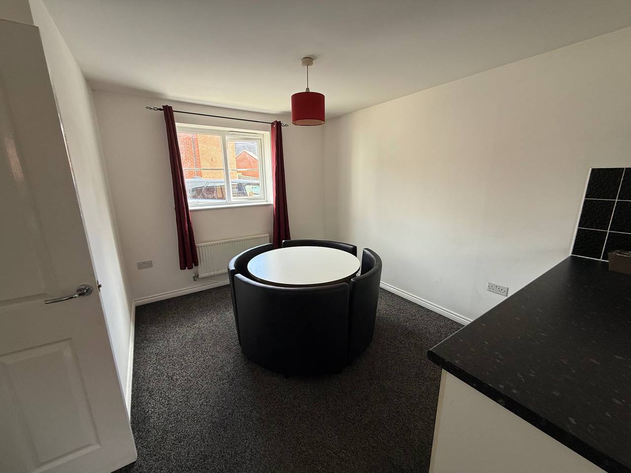 Charming Aylesbury Retreat with 4 Bedrooms in Buckinghamshire