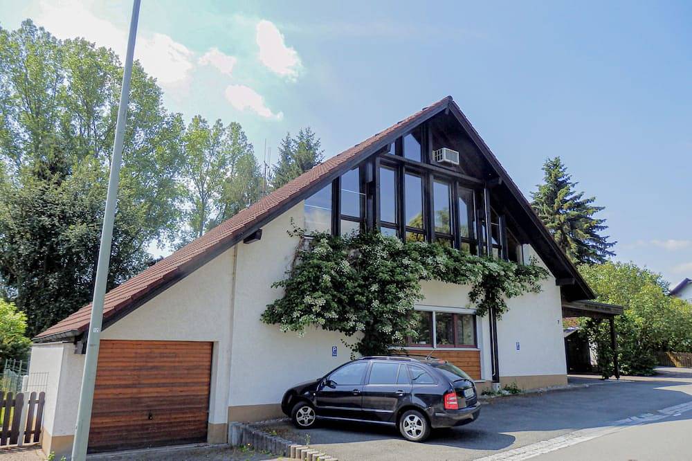 Ganze Wohnung, Stilvolles Wohnen vor den Toren von Hof/Saale in Oberkotzau, Landkreis Hof