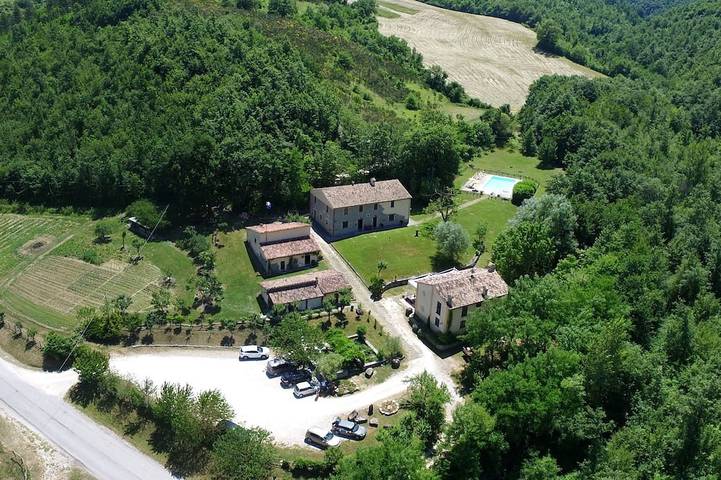 Ferienhaus für 20 Personen, mit Garten in Cagli