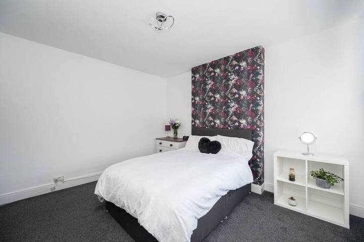 Appartement entier, 2 Bed Flat Near Station With Driveway in Horsham, Sussex de l'Ouest