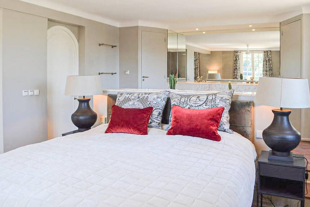 Beautiful home in Les Arcs with private swimming pool, can be inside or outside in Les Arcs (Var), Draguignan region