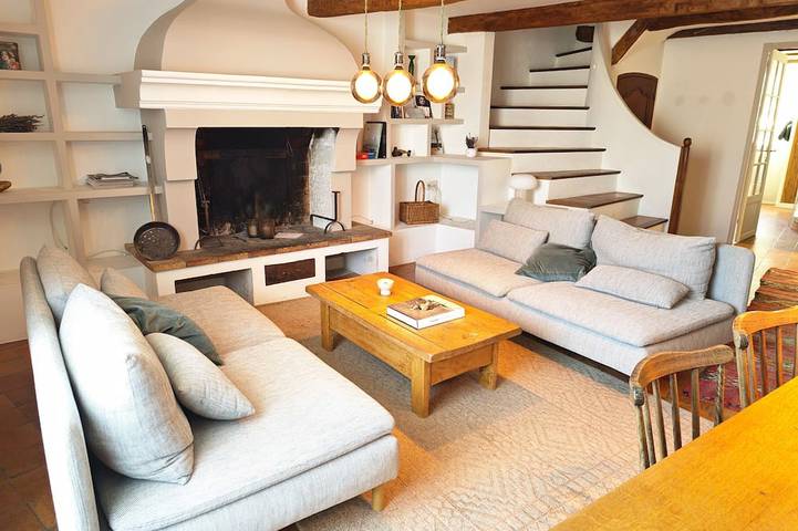 Location de vacances pour 4 personnes dans Entrevennes