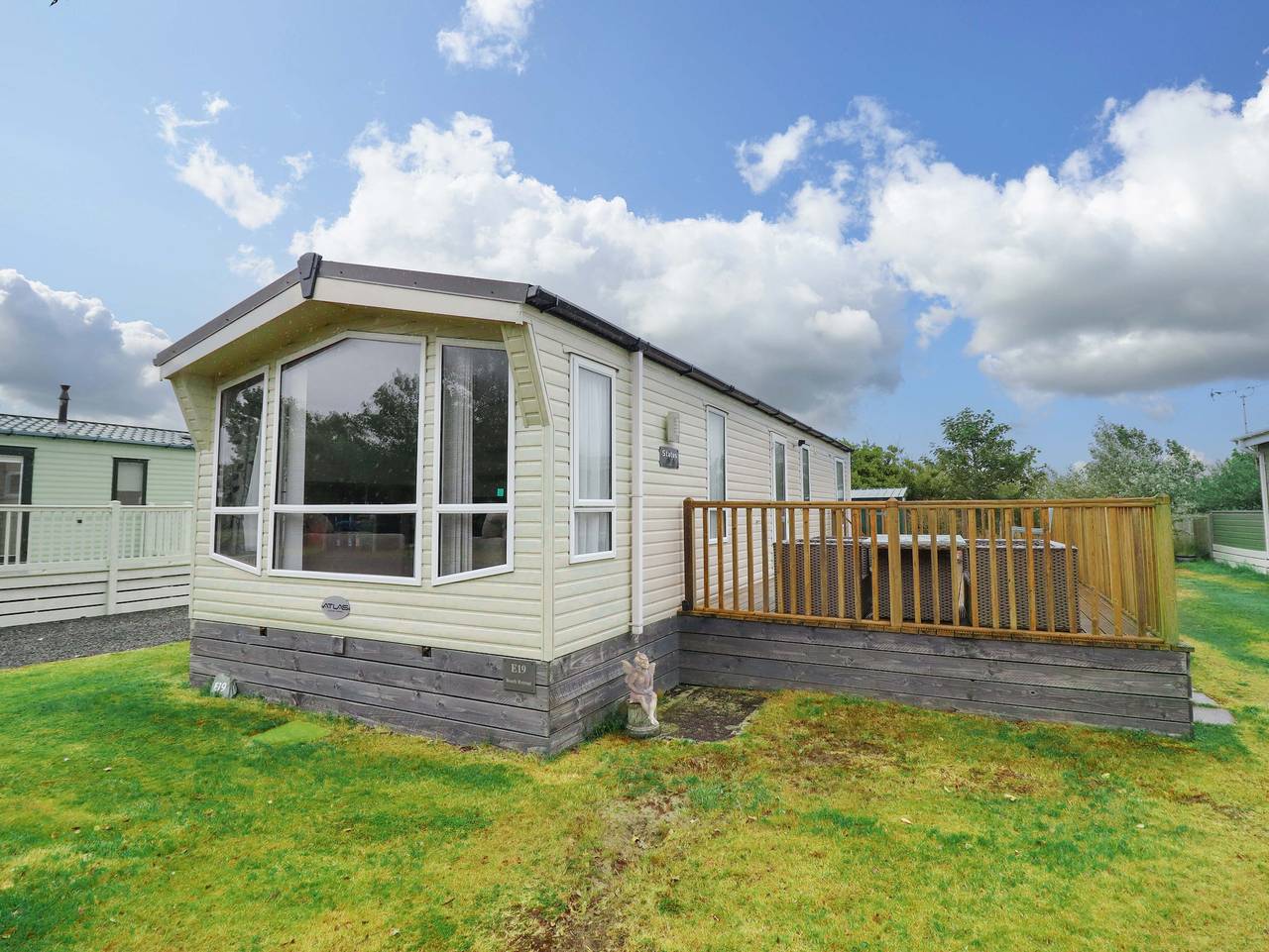 Beach Retreat E19 Dyffryn Seaside Estate in Snowdonia