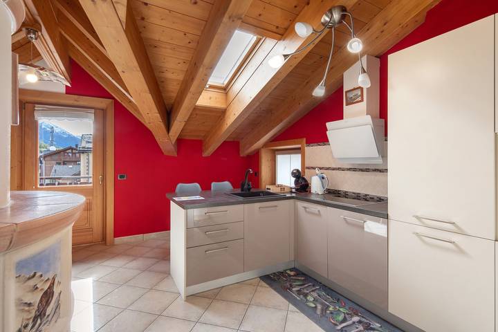 Appartamento intero, Appartamento 'Casa Daniele-Appartamento Livia' con vista sulle montagne, balcone e Wi-Fi in Livigno (Borgo), Livigno