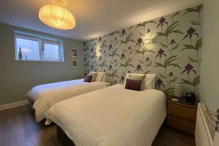Appartement entier, Appartement de jardin élégant de deux chambres in Heaton Mersey, Stockport