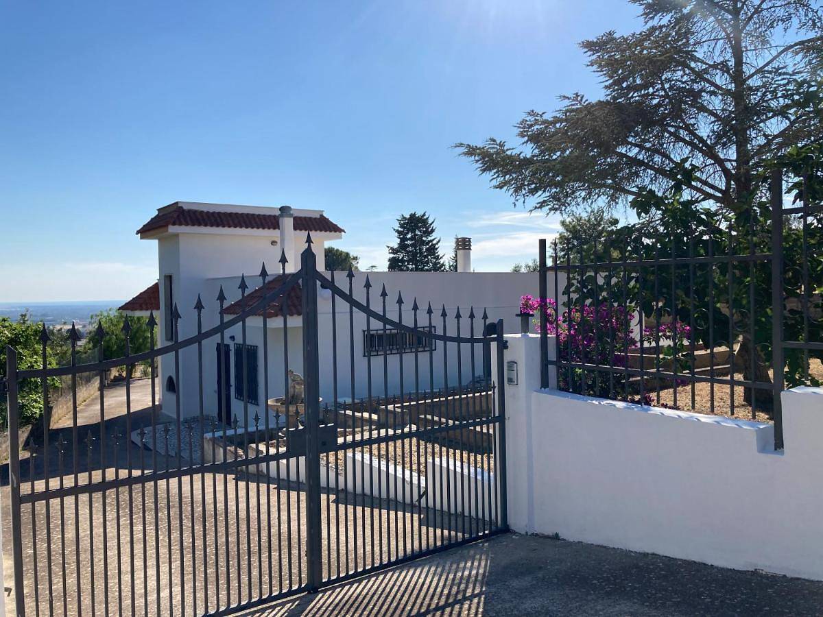 Villa Paci sulle colline salentine in Parabita, Golfo di Taranto