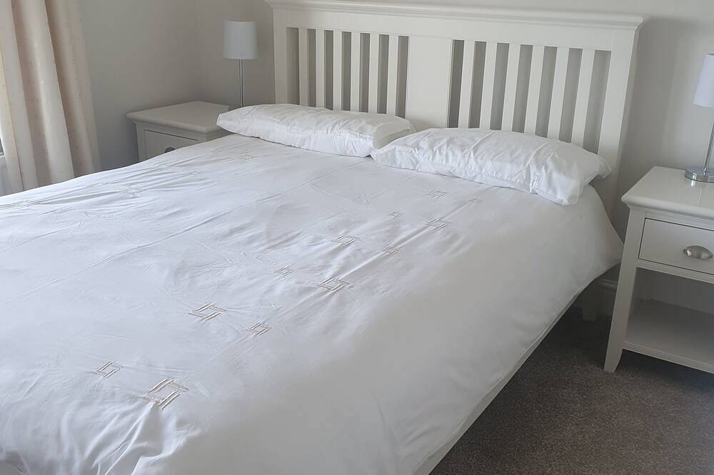 Neu renoviertes Haus mit Blick auf den Atlantischen Ozean in Connemara in Rinvyle ED, Connemara