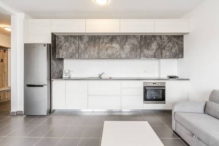 Gîte pour 4 personnes, avec piscine ainsi que jardin et balcon dans Lezhë - 3