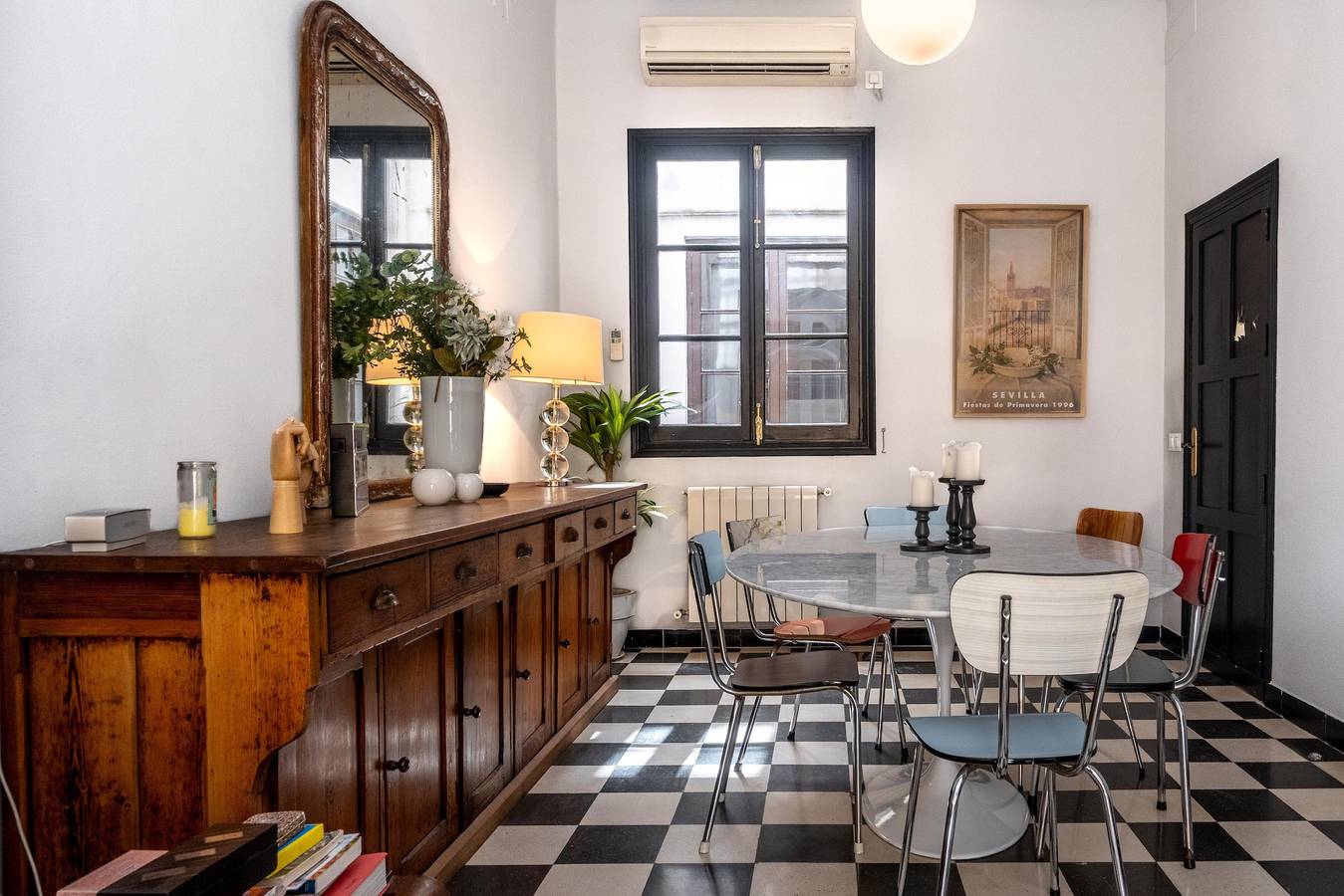Ganze Wohnung, Apartment „Sevilla A Los Pies De La Giralda“ mit Balkon, Wlan und Klimaanlage in Casco Antiguo, Sevilla