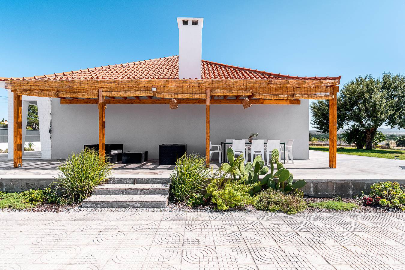 Ferienhaus 'Palmela Sunset Villa' mit Bergblick, privatem Pool und Wlan in Quinta do Anjo, Halbinsel von Setúbal