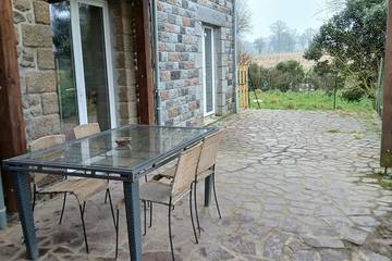 Gîte pour 9 personnes, avec jardin, animaux acceptés dans Maen-Roch