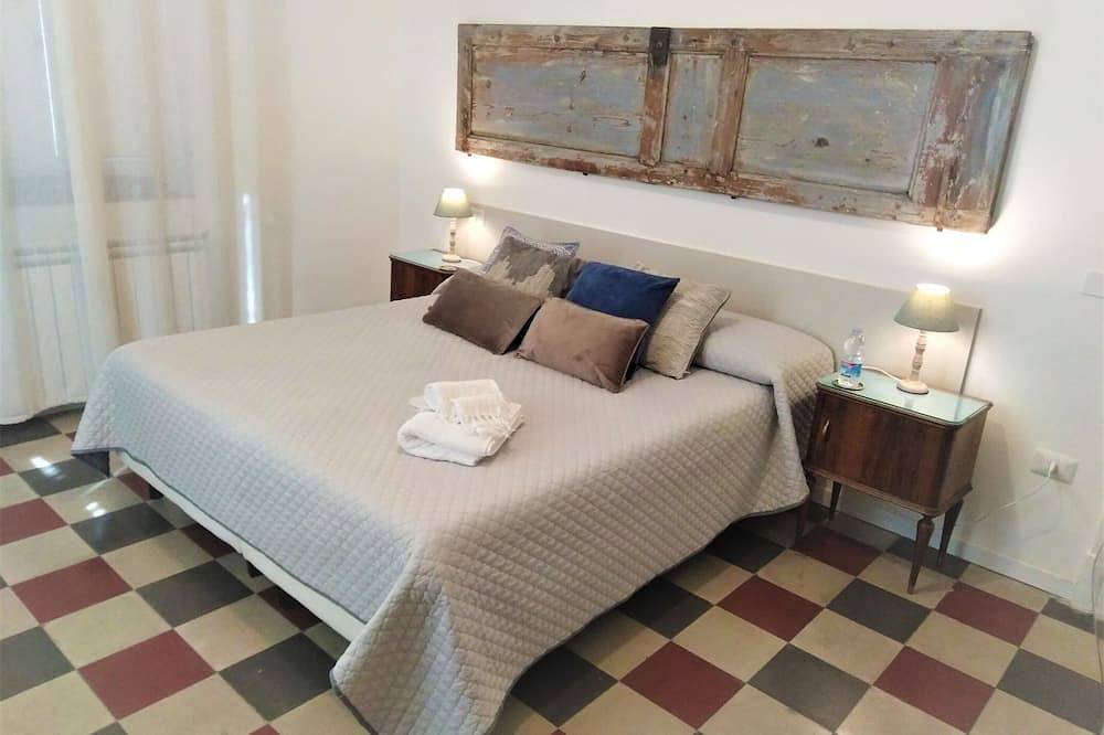 Ganze Wohnung, \"Déjà Vu\" Übernachtung mit Frühstück in Crotone, Crotone Provinz