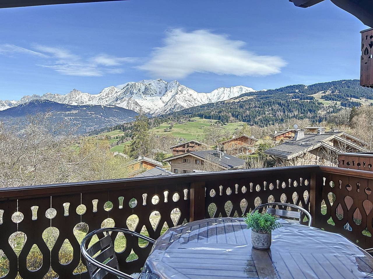 Apartamento entero, Apartamento de 3 piezas con terraza y estacionamiento en Combloux, cerca del centro del pueblo in Combloux, Pays du Mont-Blanc