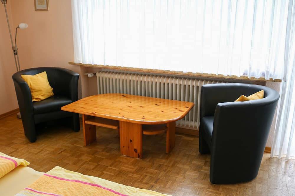 Ganze Wohnung, Große Ferienwohnung mit zwei Terrassen, Blick auf die Mosel in Enkirch, Bernkastel-Kues & Umgebung