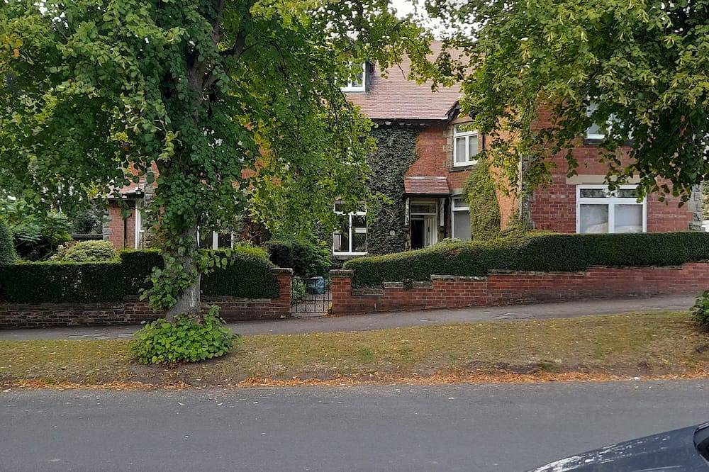 Entire apartment, Fern Cottage in Scarborough, North York Moors National Park