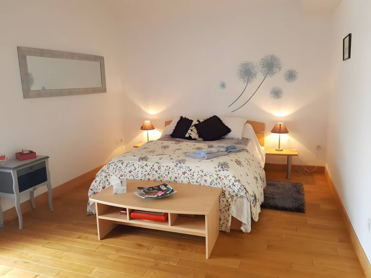 Entire apartment, Apartment 'Au P'tit Venton - Écologique' with Private Terrace, Private Garden and Wi-Fi in La Jaille-Yvon, Segré region