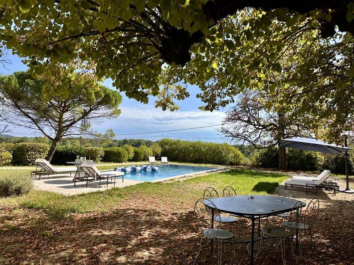 Location de vacances pour 7 personnes, avec piscine ainsi que jardin et jacuzzi à Saint-Colomb-de-Lauzun - 4