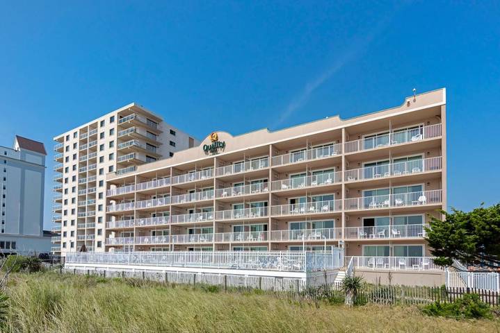 Hotel für 4 Personen, mit Pool und Balkon - 1