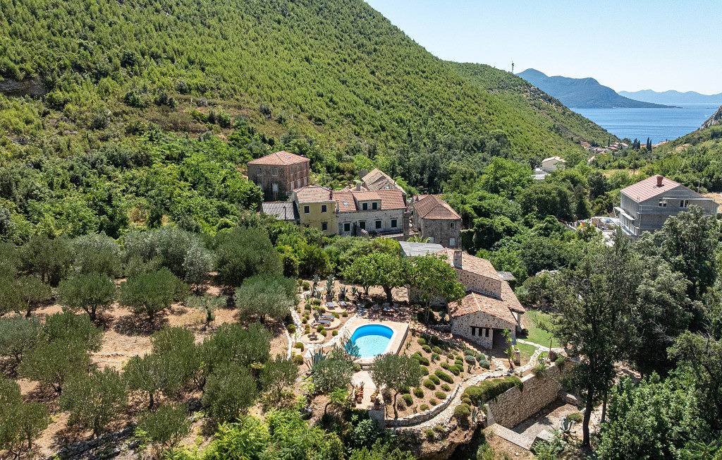 Villa für 6 Personen mit Terrasse in Trstenik, Peljesac
