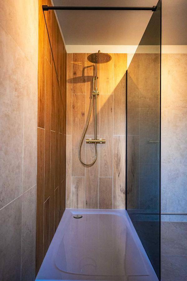 Appartement entier, Two-Bedroom Apartment in Tournai, Hainaut