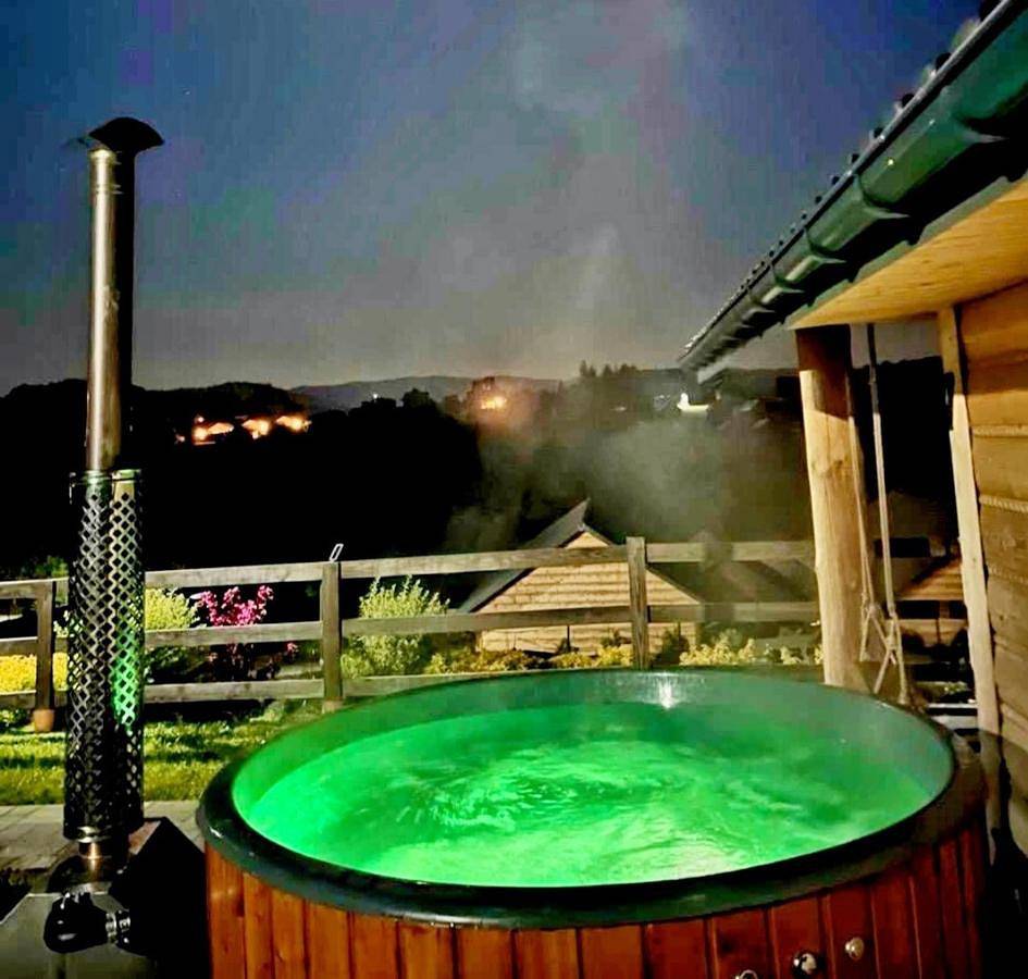 Domki Dobra Miejscówka 50 m od jeziora Solińskiego Sauna Jacuzzi 504-978-418 in Karpaty (Polska)