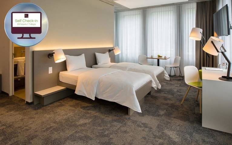 Hotel für 4 Personen, mit Ausblick in Landquart