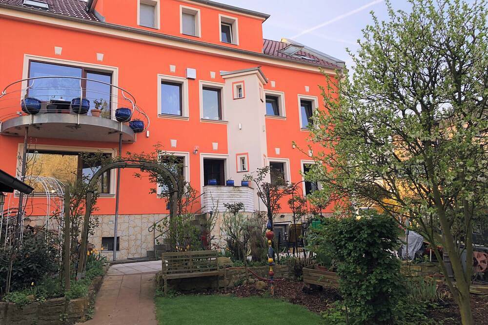 Ganze Wohnung, Zentrale Ferienwohnung am See in Berlin Wilhelmstadt, Berlin